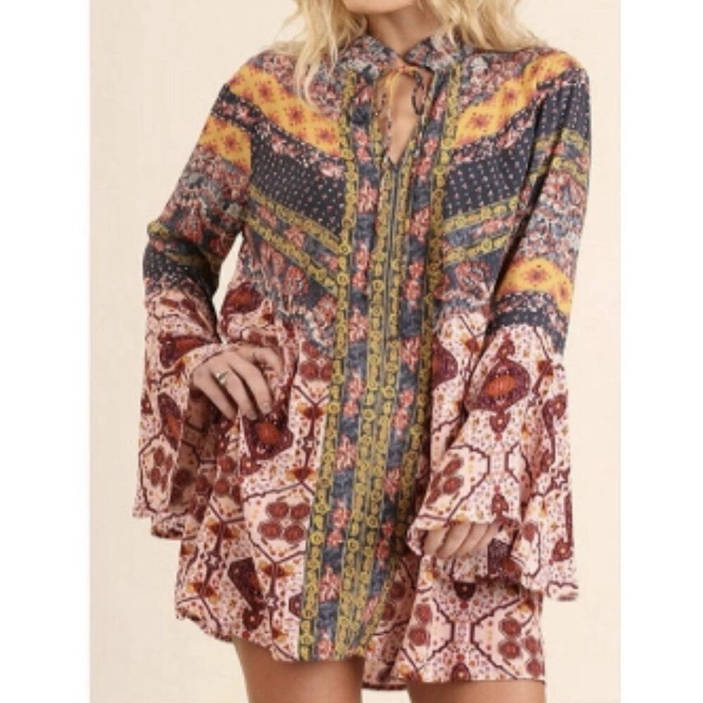 Umgee Boho Mixed Print Tunic Dress Bell Sleeve Ruffle Neck Size Medium - Picture 7 of 7